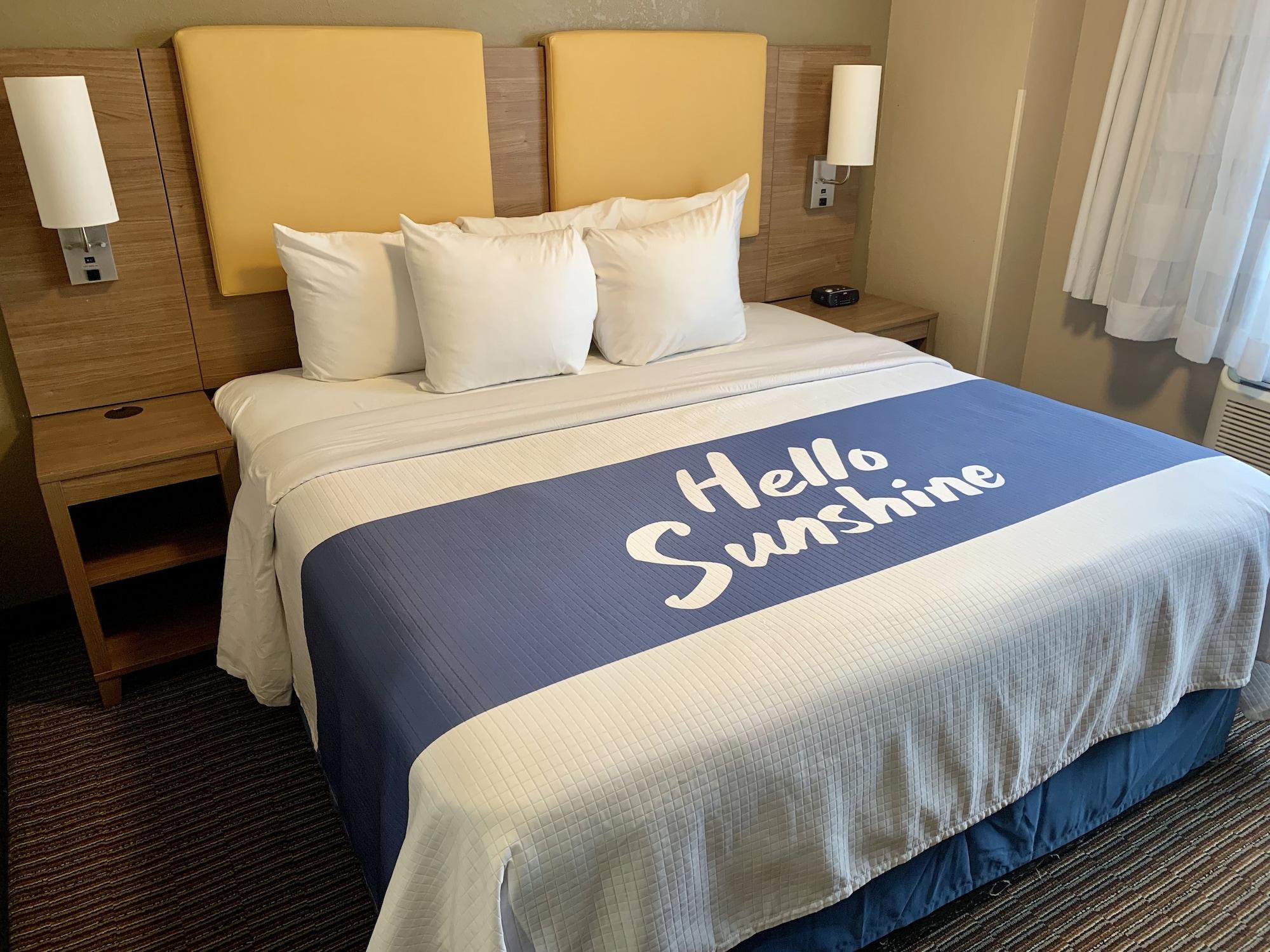 Days Inn By Wyndham Brooklyn Borough Park New York Exteriör bild
