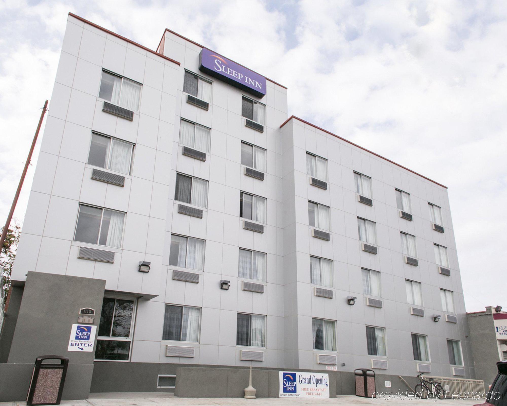 Days Inn By Wyndham Brooklyn Borough Park New York Exteriör bild