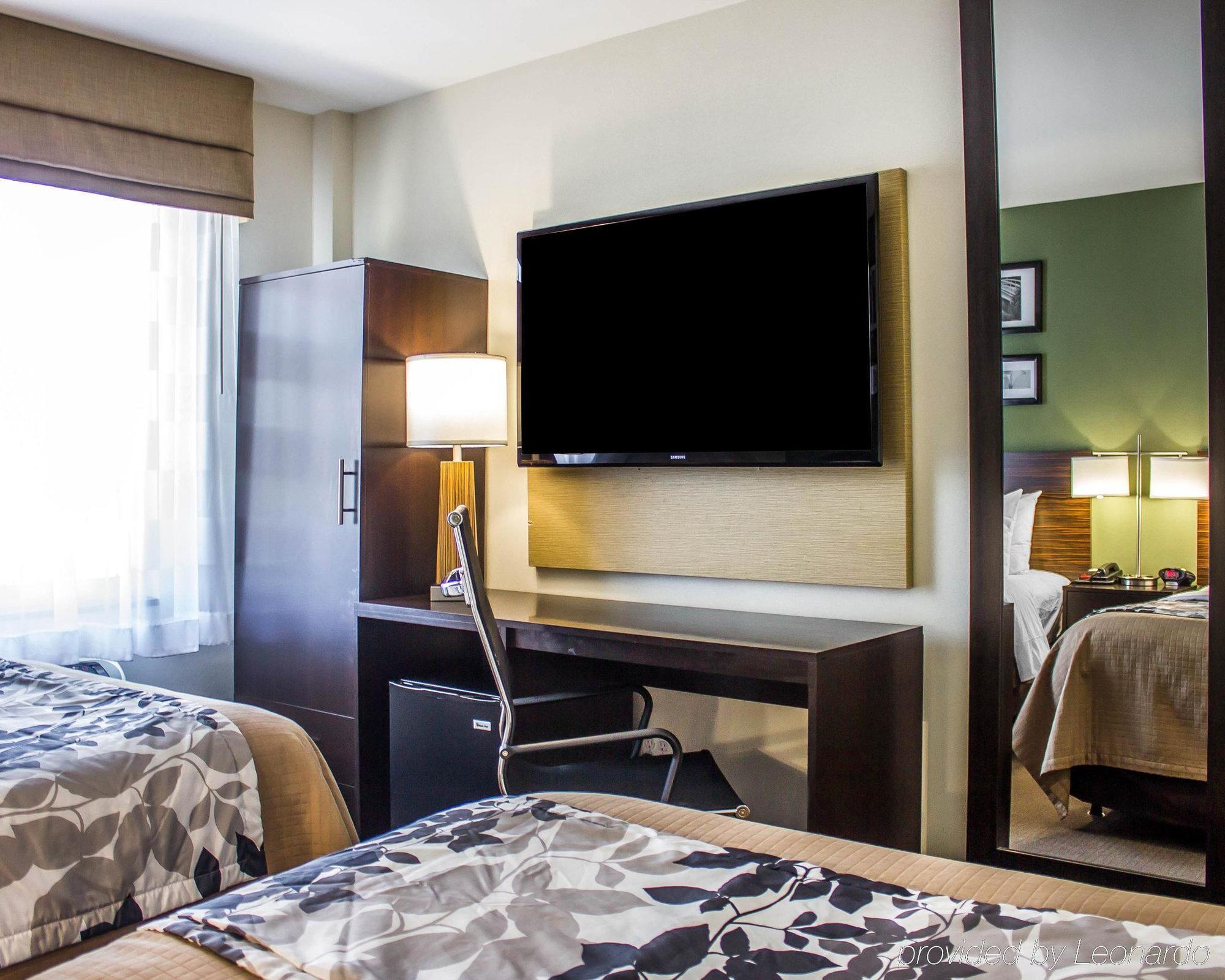 Days Inn By Wyndham Brooklyn Borough Park New York Exteriör bild