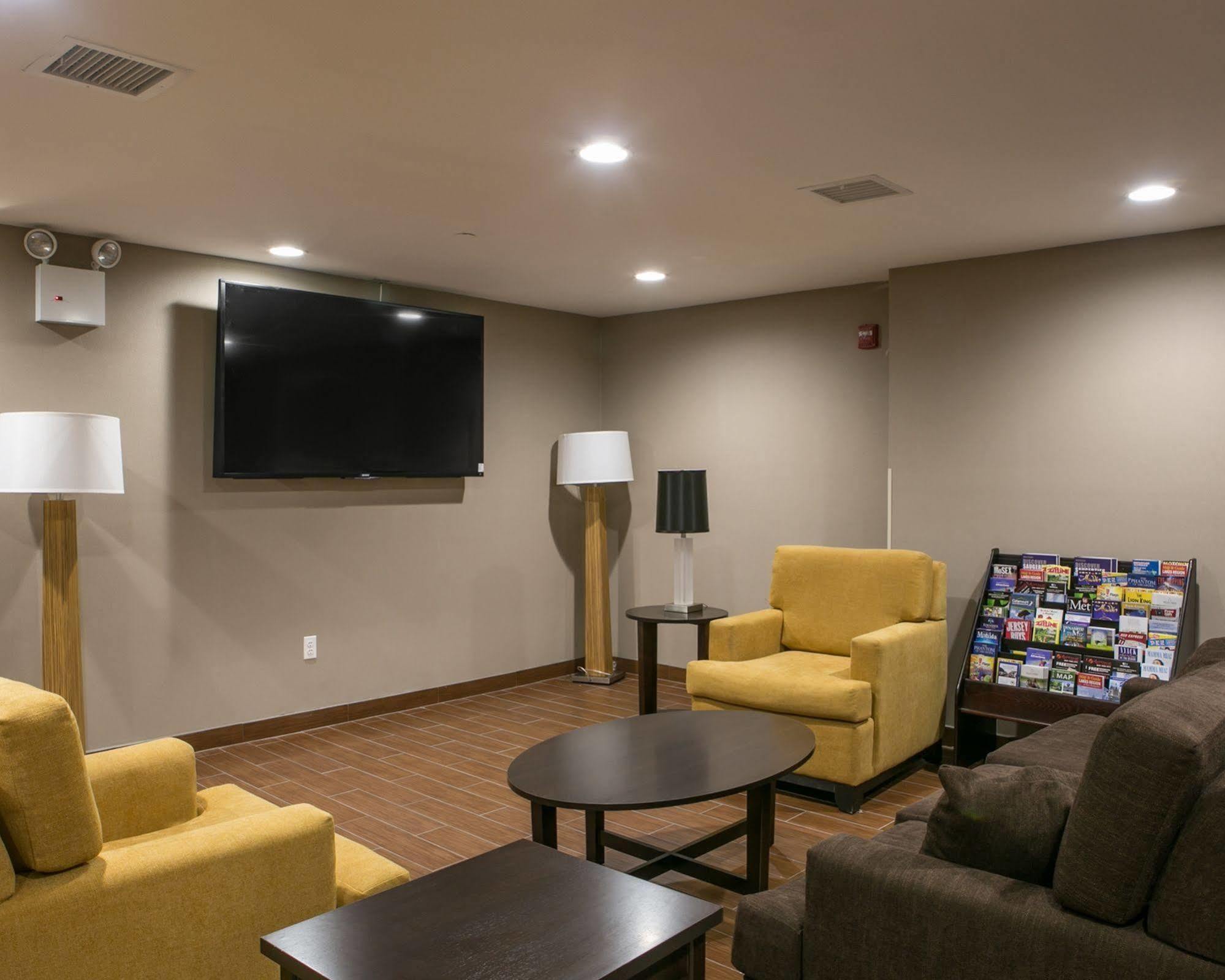 Days Inn By Wyndham Brooklyn Borough Park New York Exteriör bild