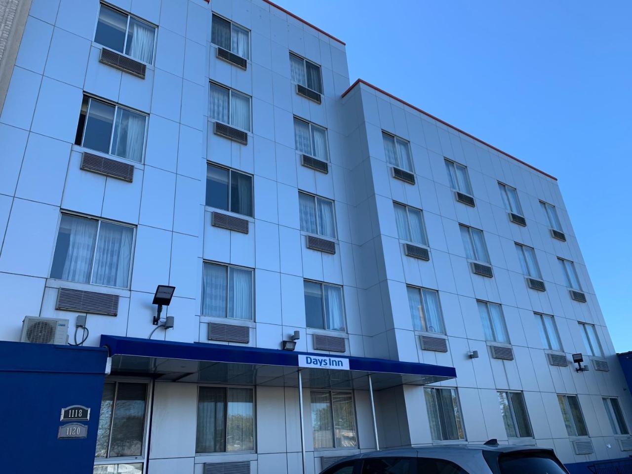 Days Inn By Wyndham Brooklyn Borough Park New York Exteriör bild
