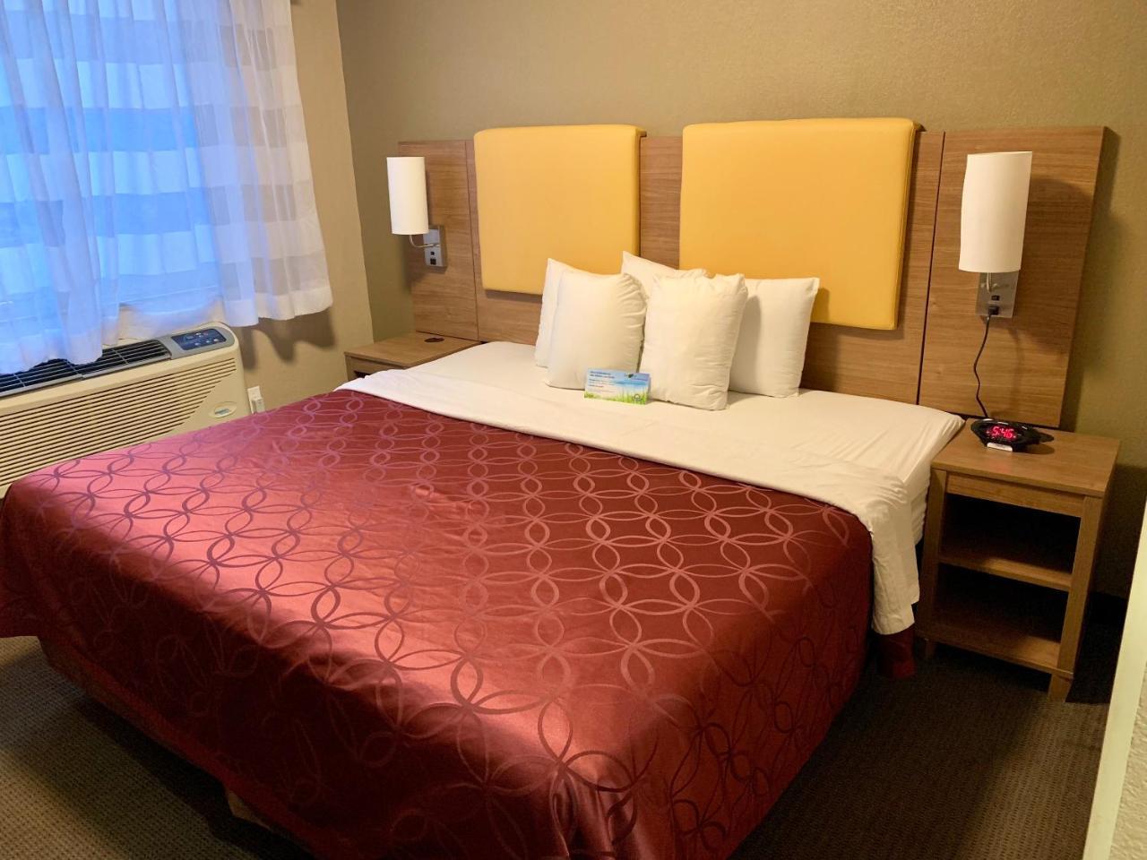 Days Inn By Wyndham Brooklyn Borough Park New York Exteriör bild